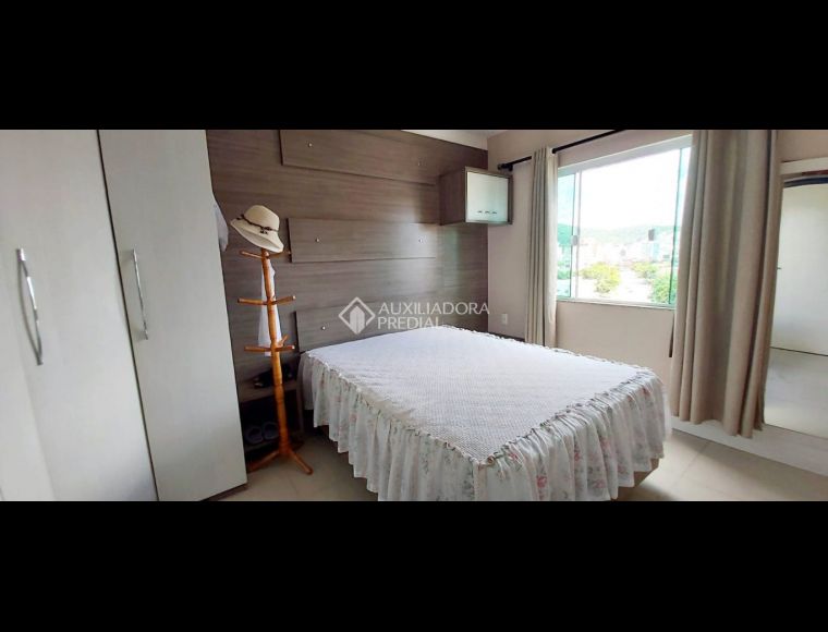 Apartamento no Bairro Bairro das Nações em Balneário Camboriú com 2 Dormitórios (1 suíte) - 460714