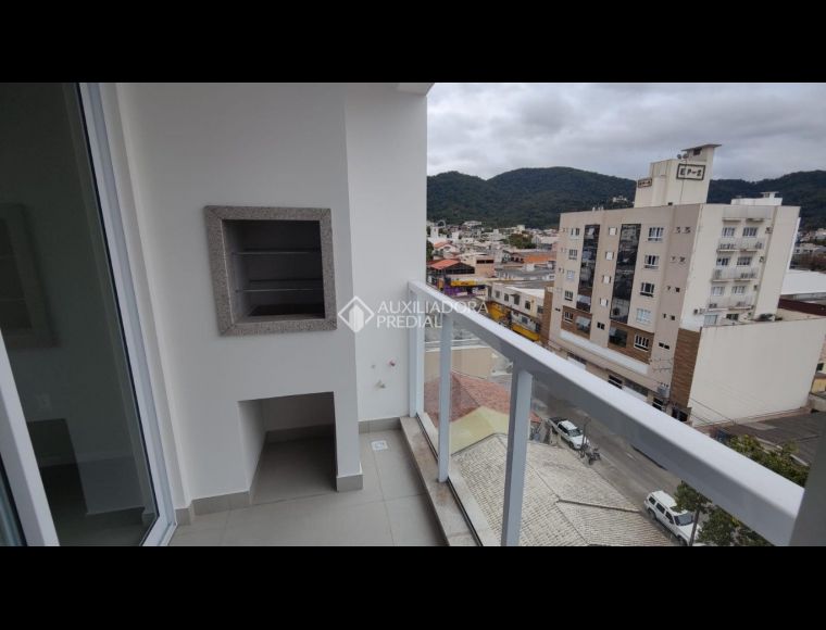 Apartamento no Bairro Bairro das Nações em Balneário Camboriú com 2 Dormitórios (1 suíte) - 466137