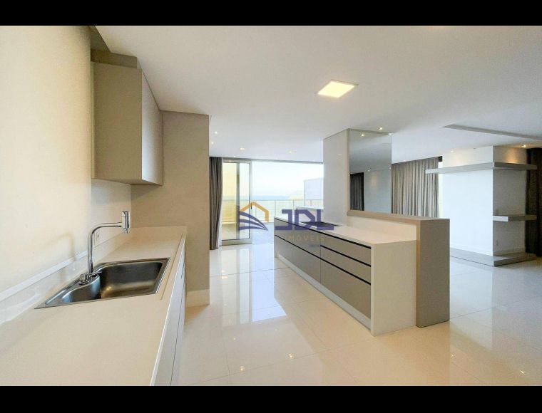 Apartamento no Bairro Centro em Balneário Camboriú com 4 Dormitórios (4 suítes) e 212 m² - AP0854
