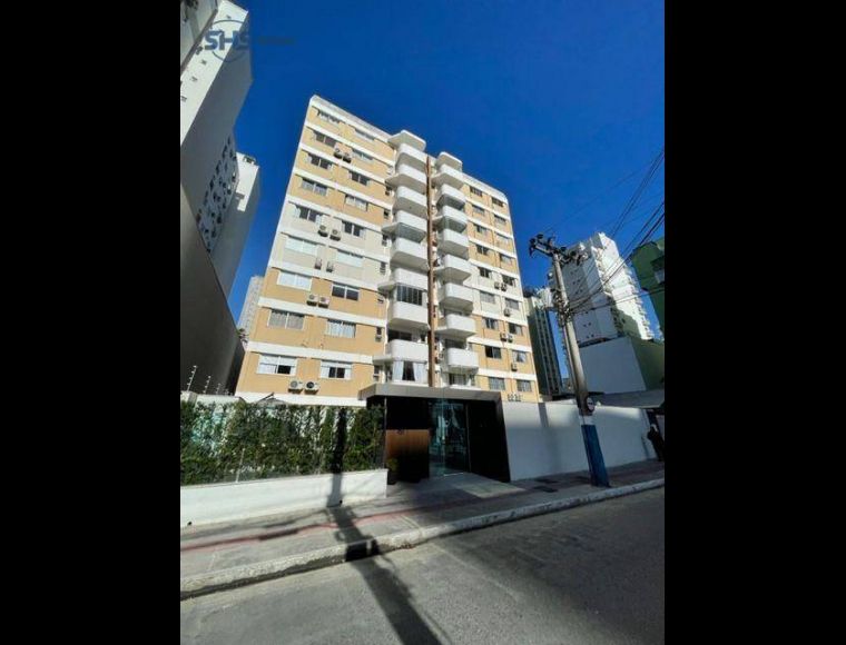 Apartamento no Bairro Centro em Balneário Camboriú com 4 Dormitórios (4 suítes) e 233 m² - CO0083