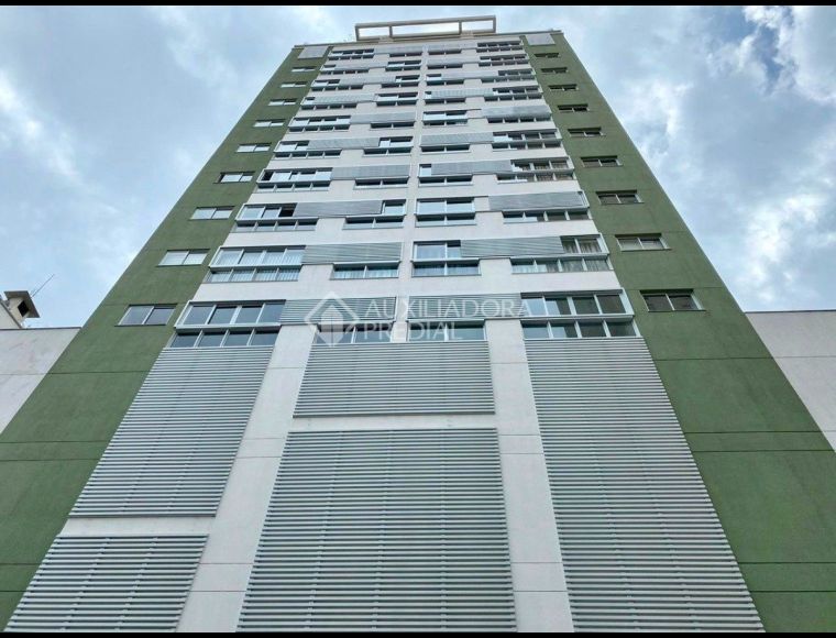 Apartamento no Bairro Centro em Balneário Camboriú com 2 Dormitórios (2 suítes) - 381942