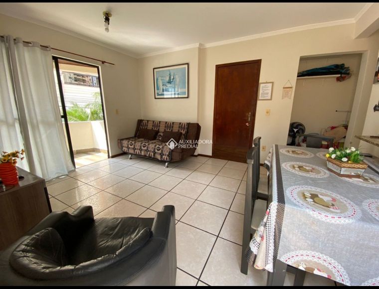 Apartamento no Bairro Centro em Balneário Camboriú com 2 Dormitórios (1 suíte) - 373183