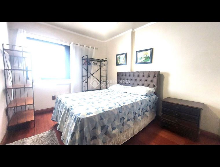 Apartamento no Bairro Centro em Balneário Camboriú com 6 Dormitórios (5 suítes) - 353765
