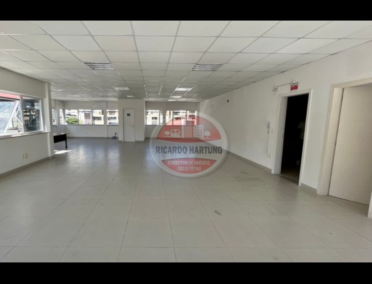 Sala/Escritório no Bairro Centro em Balneário Camboriú com 99.35 m² - 4470311