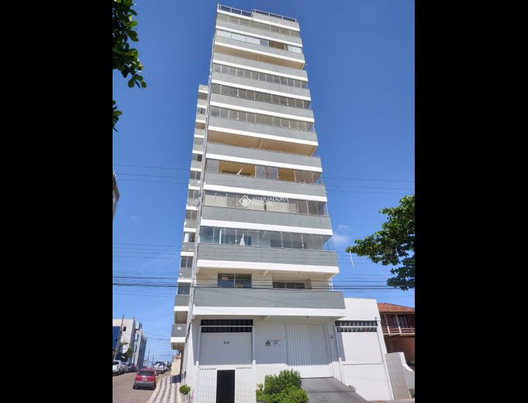 Apartamento no Bairro Centro em Balneário Piçarras com 3 Dormitórios (1 suíte) - 414820
