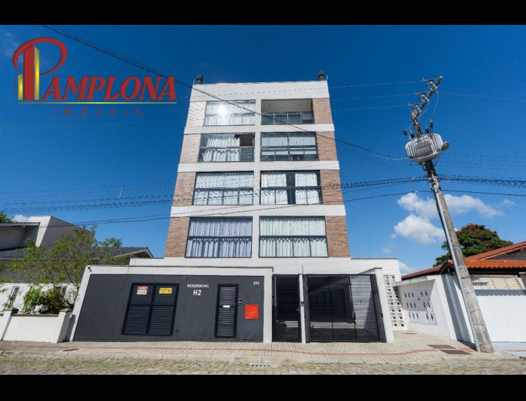 Apartamento no Bairro Centro em Balneário Piçarras com 2 Dormitórios (1 suíte) - 2567