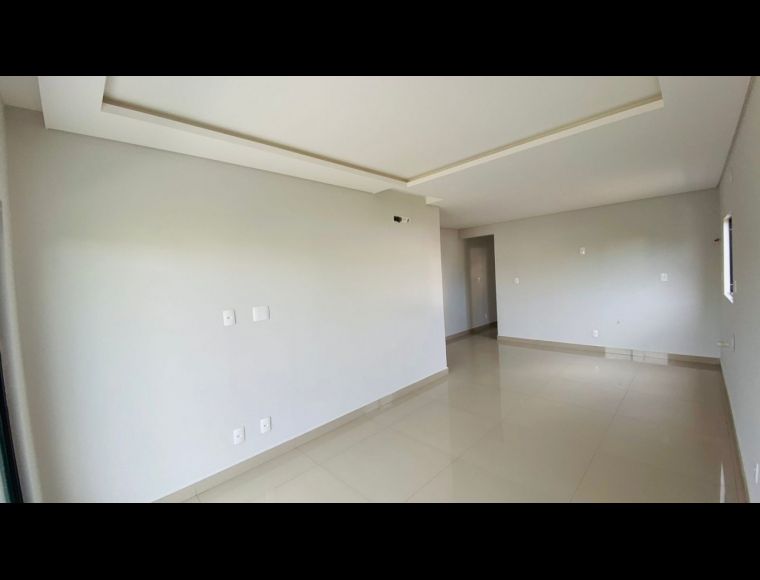 Apartamento no Bairro Itacolomi em Balneário Piçarras com 3 Dormitórios (1 suíte) e 78.45 m² - 70211008