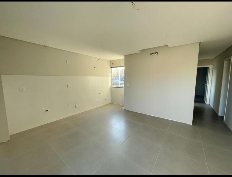 Apartamento no Bairro Itacolomi em Balneário Piçarras com 2 Dormitórios (1 suíte) e 70 m² - 70211746
