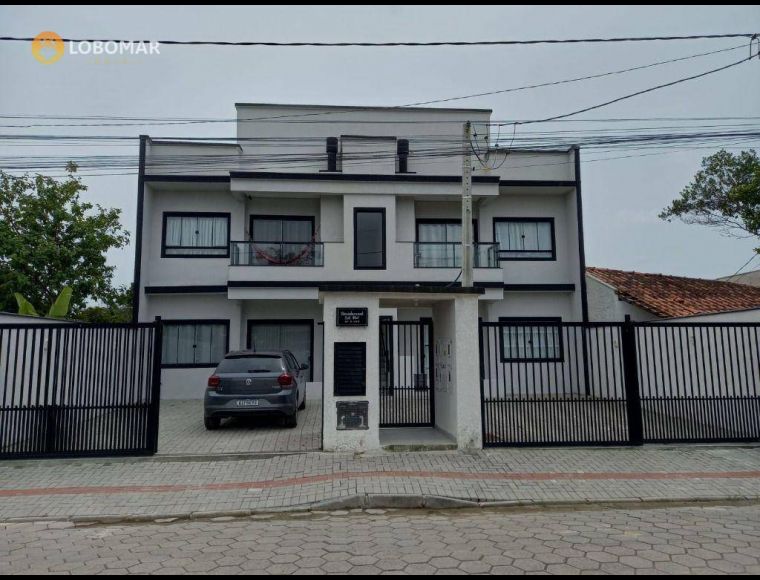 Apartamento no Bairro Itacolomi em Balneário Piçarras com 2 Dormitórios (1 suíte) e 66 m² - AP1225