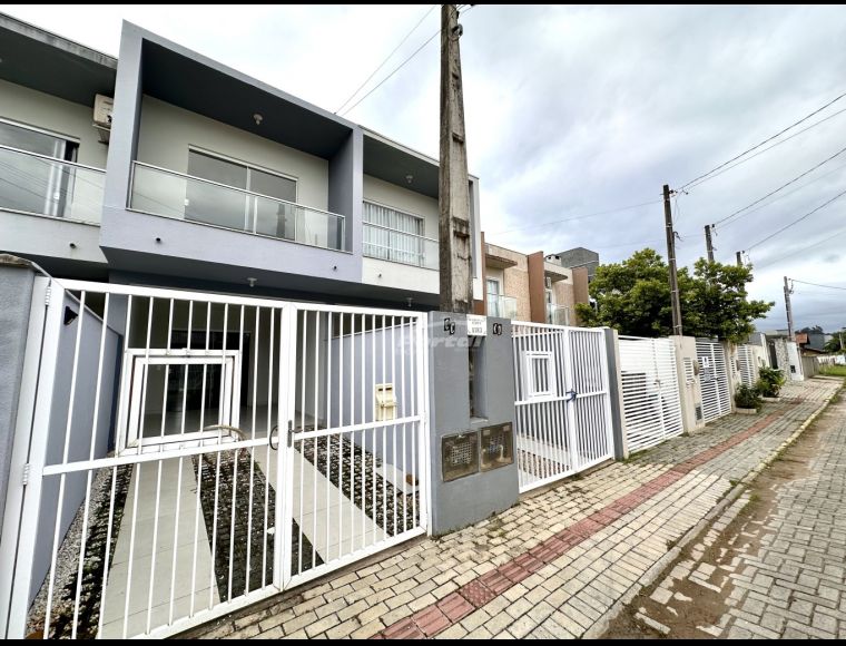 Casa no Bairro Itacolomi em Balneário Piçarras com 2 Dormitórios e 90 m² - 35711560