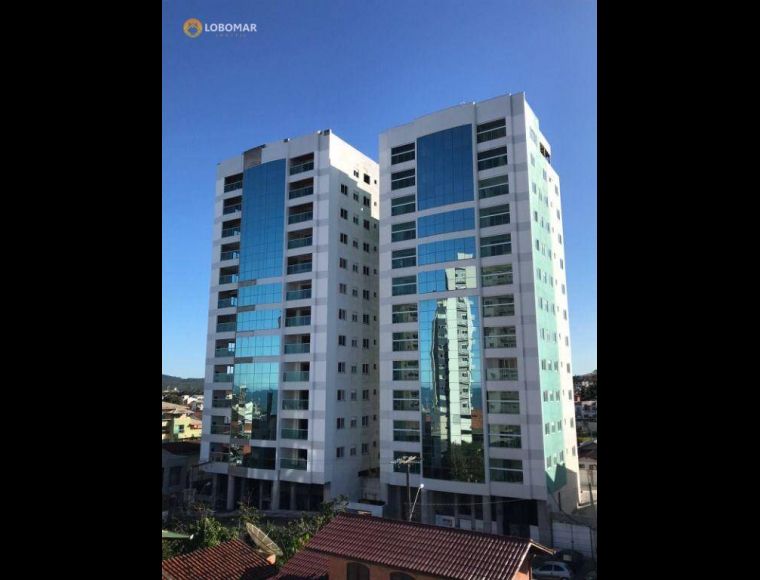 Apartamento no Bairro Centro em Barra Velha com 4 Dormitórios (2 suítes) e 160 m² - CO0021