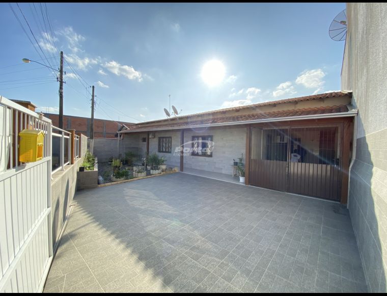 Casa no Bairro Centro em Barra Velha com 3 Dormitórios (1 suíte) e 150 m² - 35713848