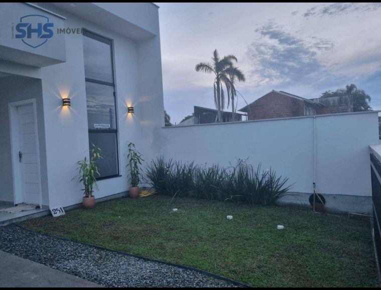 Casa no Bairro Tabuleiro em Barra Velha com 2 Dormitórios (1 suíte) e 88 m² - CA2317