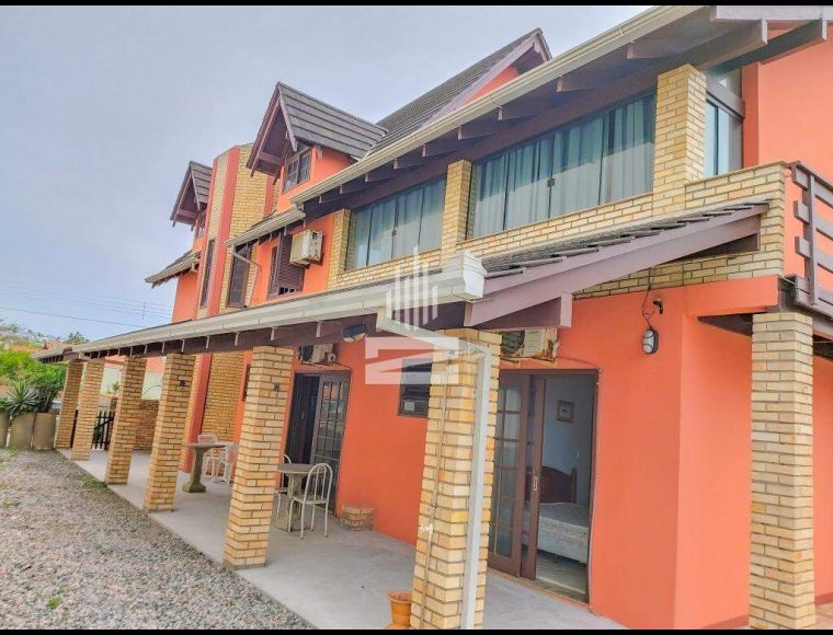 Casa no Bairro Tabuleiro em Barra Velha com 8 Dormitórios (8 suítes) e 500 m² - 914