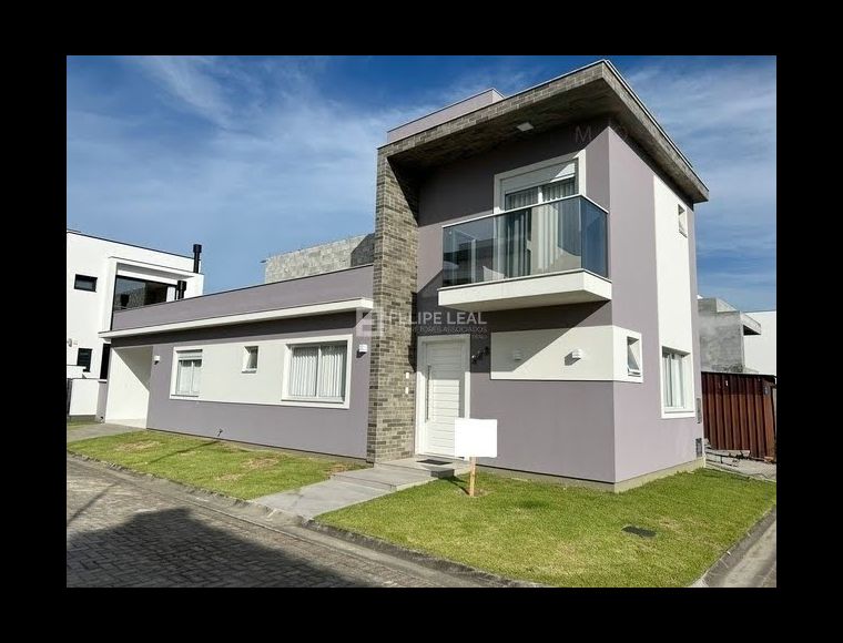 Casa no Bairro Deltaville em Biguaçu com 2 Dormitórios (1 suíte) e 130 m² - 20995