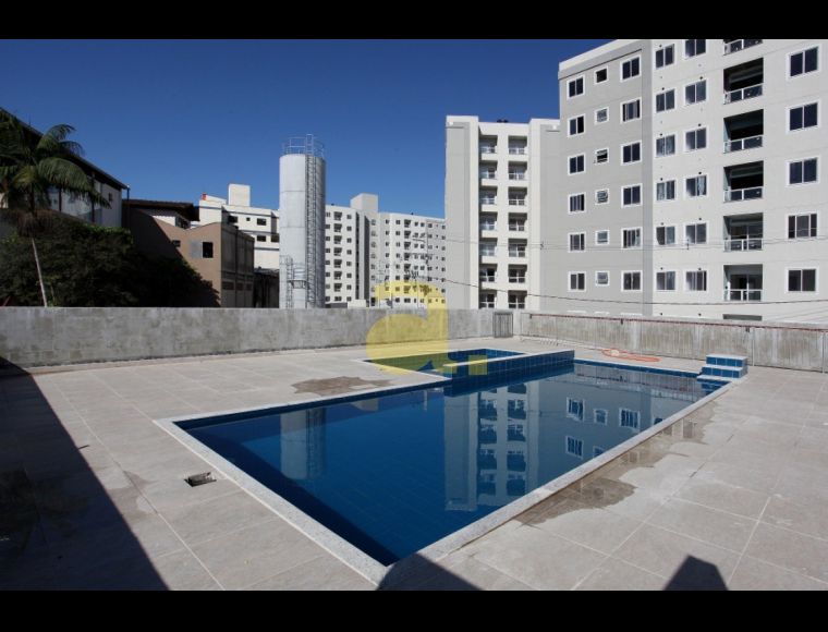 Apartamento no Bairro Água Verde em Blumenau com 2 Dormitórios e 45 m² - 6004755
