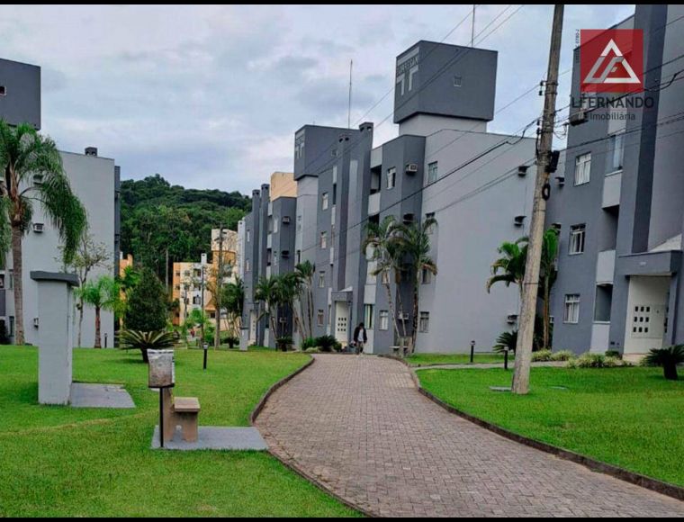 Apartamento no Bairro Água Verde em Blumenau com 3 Dormitórios e 70 m² - AP0453