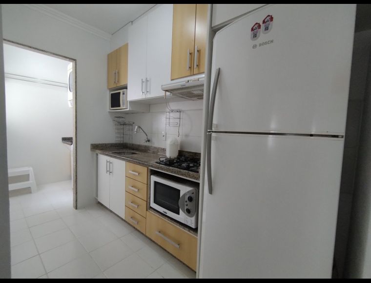 Apartamento no Bairro Boa Vista em Blumenau com 2 Dormitórios e 45 m² - 6061578