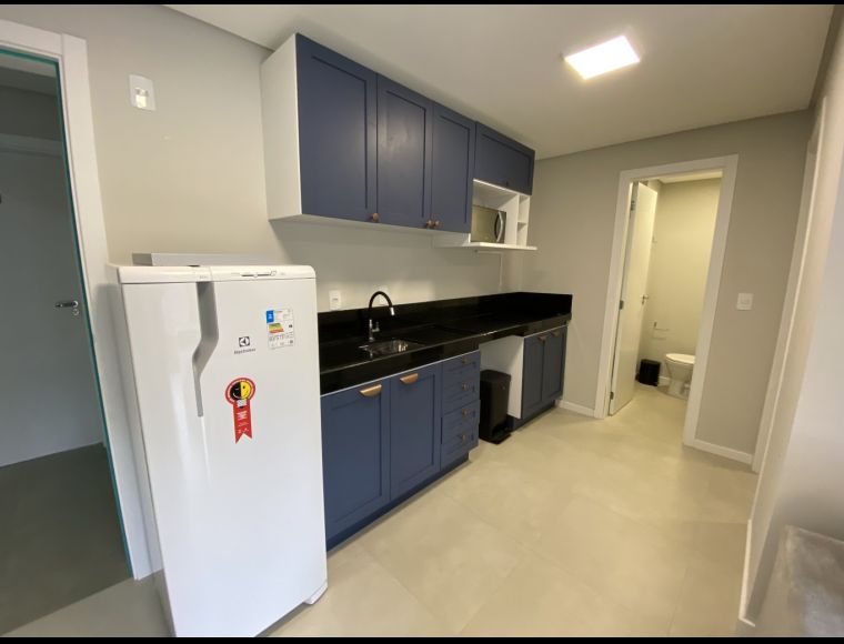 Apartamento no Bairro Boa Vista em Blumenau com 1 Dormitórios e 33 m² - 4409-L