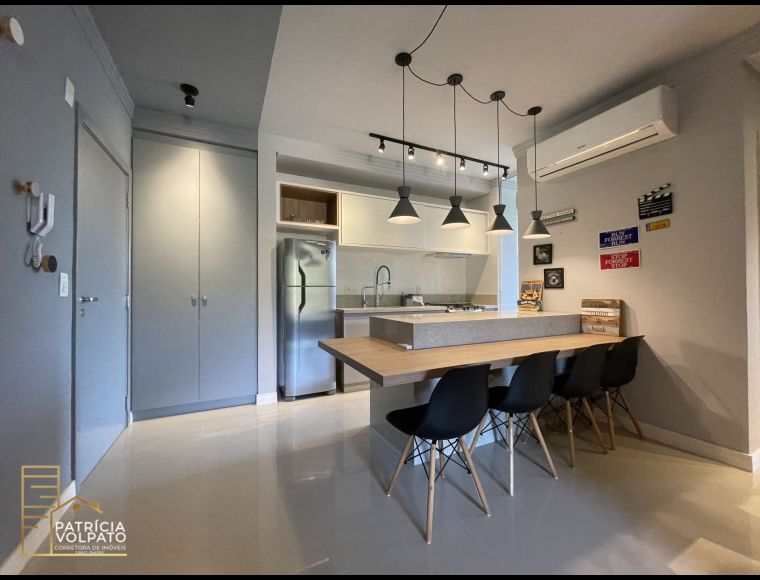 Apartamento no Bairro Boa Vista em Blumenau com 2 Dormitórios (1 suíte) e 70 m²