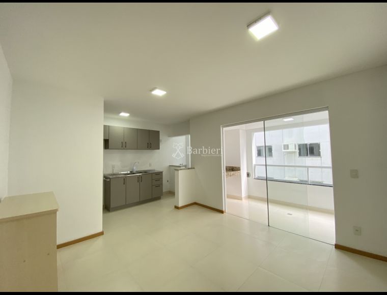 Apartamento no Bairro Boa Vista em Blumenau com 2 Dormitórios (1 suíte) e 75 m² - 3822818