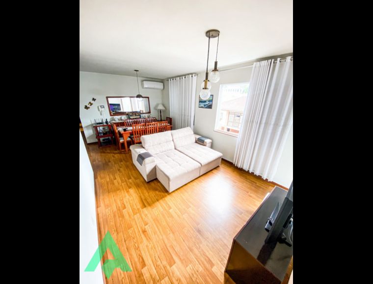 Apartamento no Bairro Centro em Blumenau com 4 Dormitórios (1 suíte) e 128.67 m² - 1333271