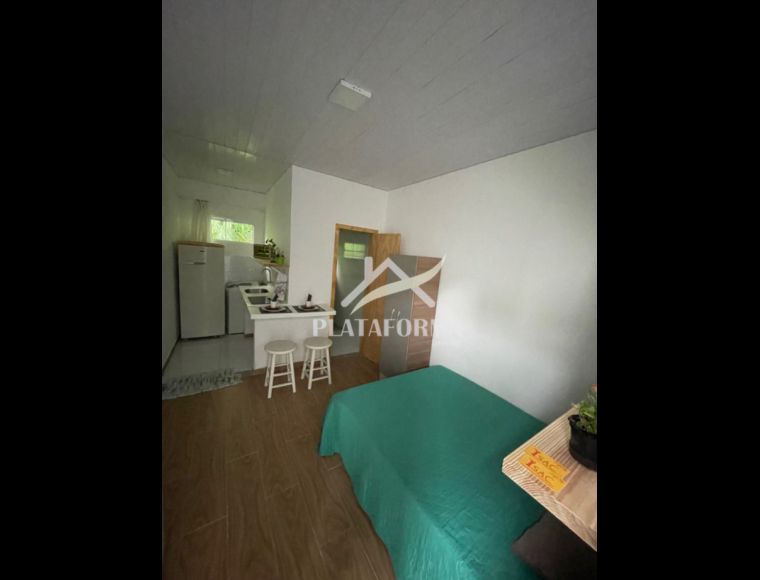 Apartamento no Bairro Centro em Blumenau com 1 Dormitórios e 18 m² - 2974