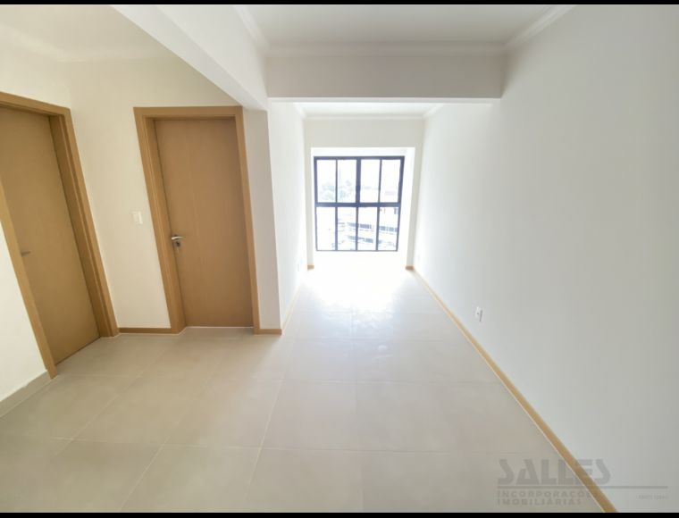 Apartamento no Bairro Centro em Blumenau com 1 Dormitórios e 36.16 m² - 3690351