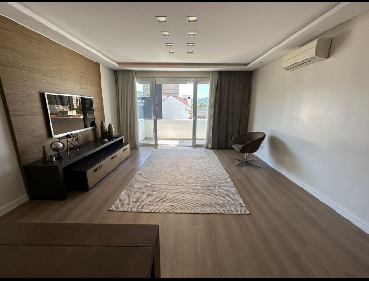 Apartamento no Bairro Centro em Blumenau com 3 Dormitórios (1 suíte) e 123.87 m² - 3690403