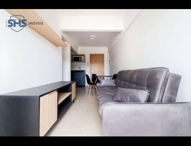 Apartamento no Bairro Centro em Blumenau com 1 Dormitórios e 37 m² - AP5290