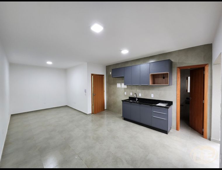Apartamento no Bairro Centro em Blumenau com 1 Dormitórios e 26 m² - 6960913