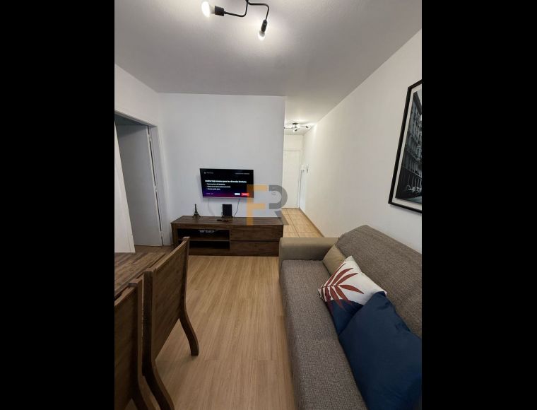 Apartamento no Bairro Centro em Blumenau com 1 Dormitórios (1 suíte) e 38 m² - 17-L