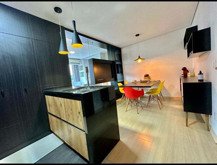 Apartamento no Bairro Centro em Blumenau com 1 Dormitórios e 26.7 m² - AP0001