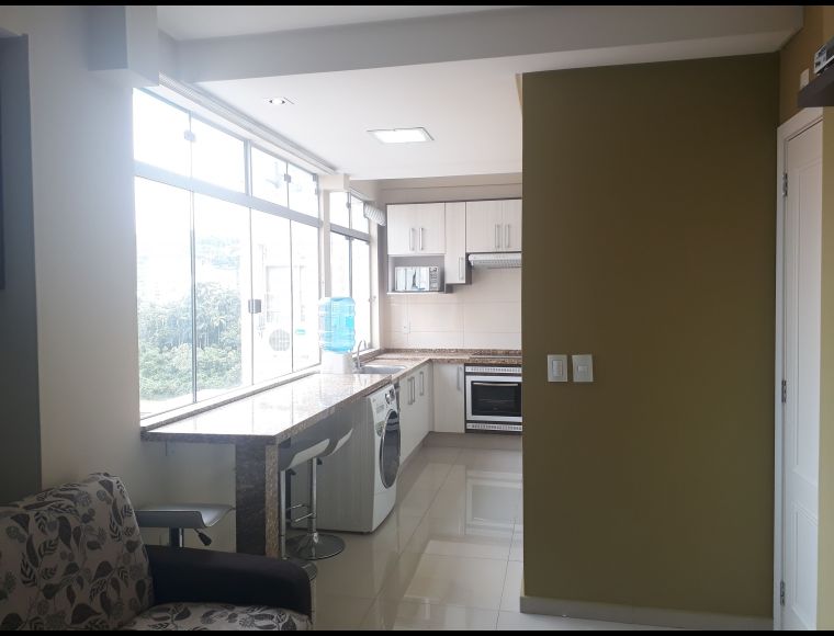 Apartamento no Bairro Centro em Blumenau com 1 Dormitórios e 25 m²