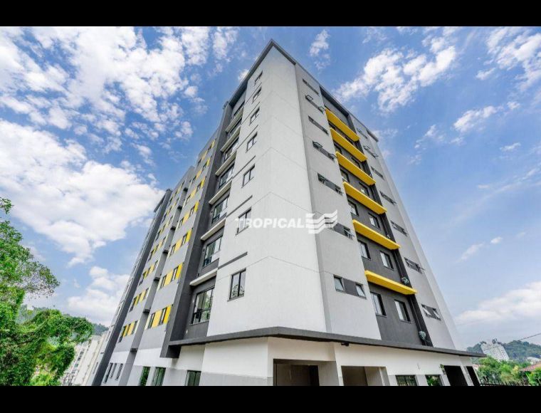 Apartamento no Bairro Escola Agrícola em Blumenau com 2 Dormitórios (1 suíte) e 64 m² - AP3797