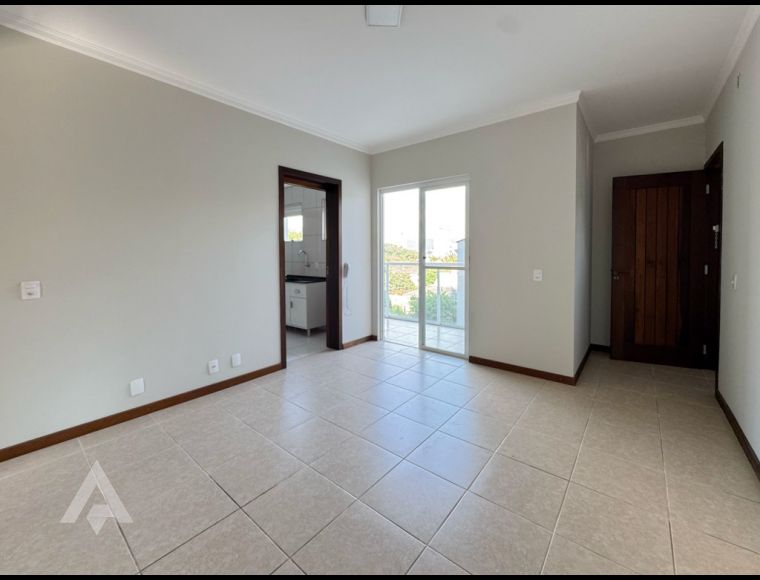 Apartamento no Bairro Escola Agrícola em Blumenau com 3 Dormitórios (1 suíte) e 79 m² - 1337002