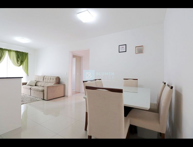 Apartamento no Bairro Fortaleza em Blumenau com 2 Dormitórios (1 suíte) - 4191748