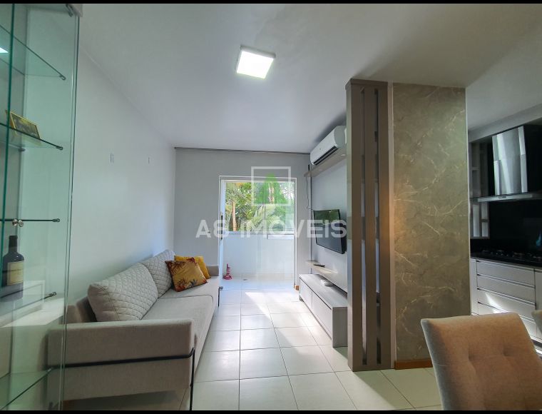 Apartamento no Bairro Fortaleza em Blumenau com 2 Dormitórios (1 suíte) e 64 m²