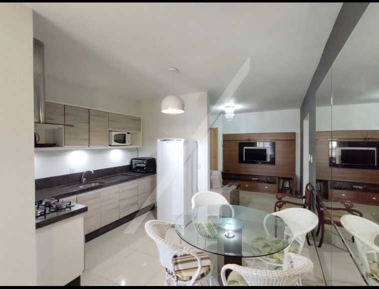 Apartamento no Bairro Fortaleza em Blumenau com 3 Dormitórios (1 suíte) e 76 m² - 6728