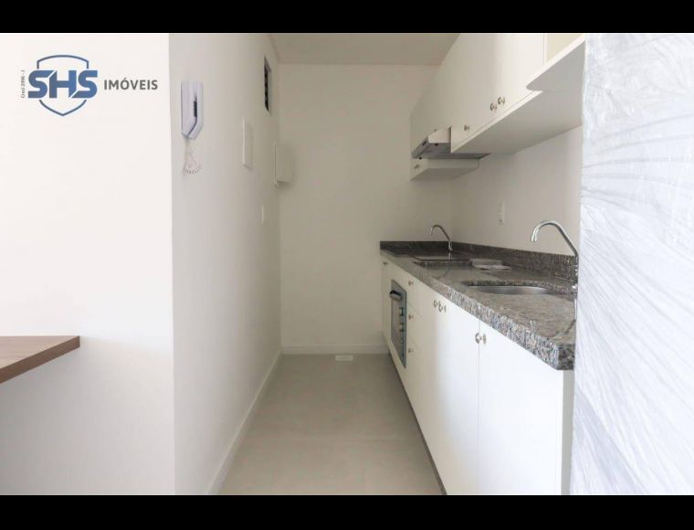 Apartamento no Bairro Garcia em Blumenau com 1 Dormitórios e 34 m²