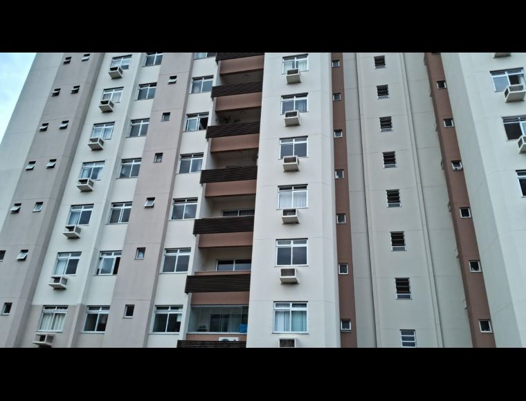 Apartamento no Bairro Garcia em Blumenau com 2 Dormitórios e 78.24 m² - 3301069