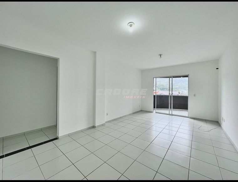 Apartamento no Bairro Garcia em Blumenau com 3 Dormitórios (1 suíte) e 110 m² - 229