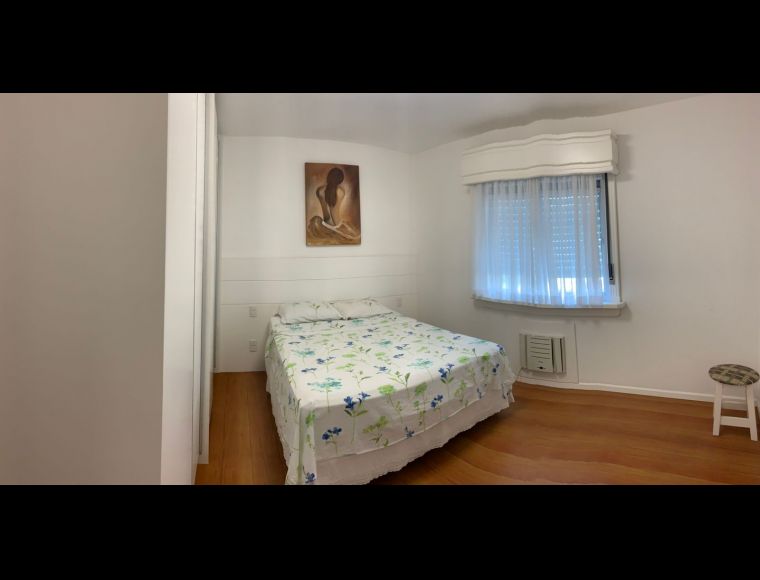 Apartamento no Bairro Garcia em Blumenau com 2 Dormitórios - 003
