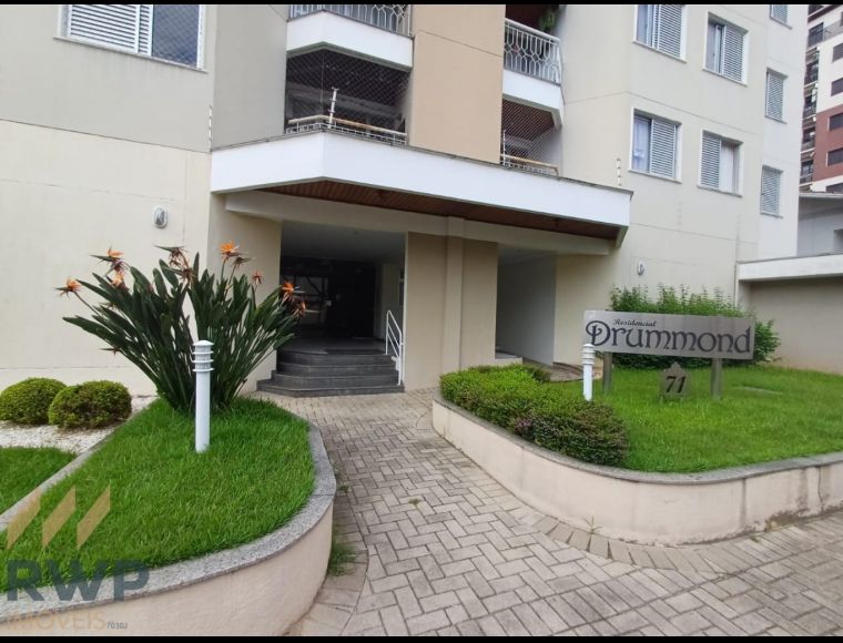 Apartamento no Bairro Garcia em Blumenau com 3 Dormitórios (1 suíte) e 119 m² - 4651569