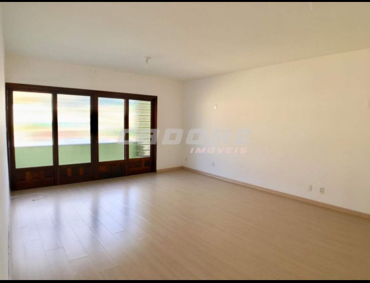 Apartamento no Bairro Garcia em Blumenau com 3 Dormitórios (1 suíte) e 120 m² - 945