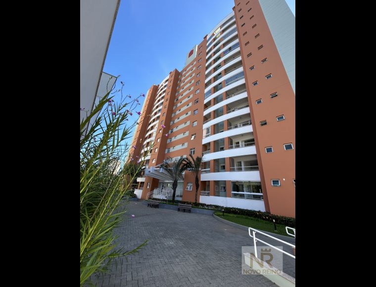 Apartamento no Bairro Garcia em Blumenau com 3 Dormitórios (1 suíte) - 5010084
