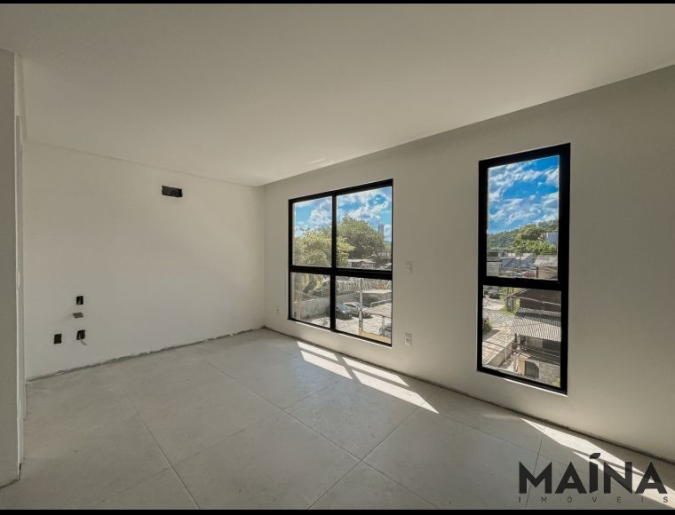 Apartamento no Bairro Garcia em Blumenau com 1 Dormitórios e 35 m² - 6311960