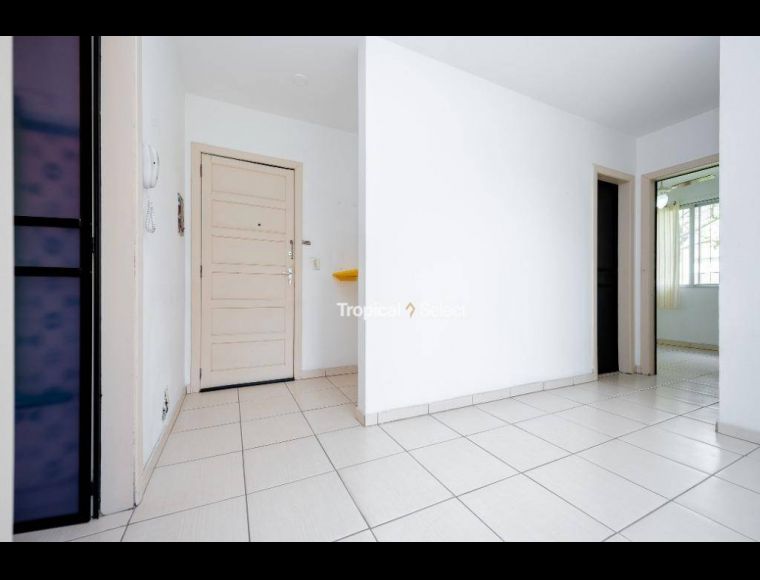 Apartamento no Bairro Garcia em Blumenau com 2 Dormitórios e 51 m² - AP2870