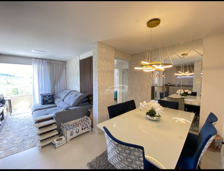 Apartamento no Bairro Itoupava Central em Blumenau com 2 Dormitórios (1 suíte) e 72 m² - 35717658