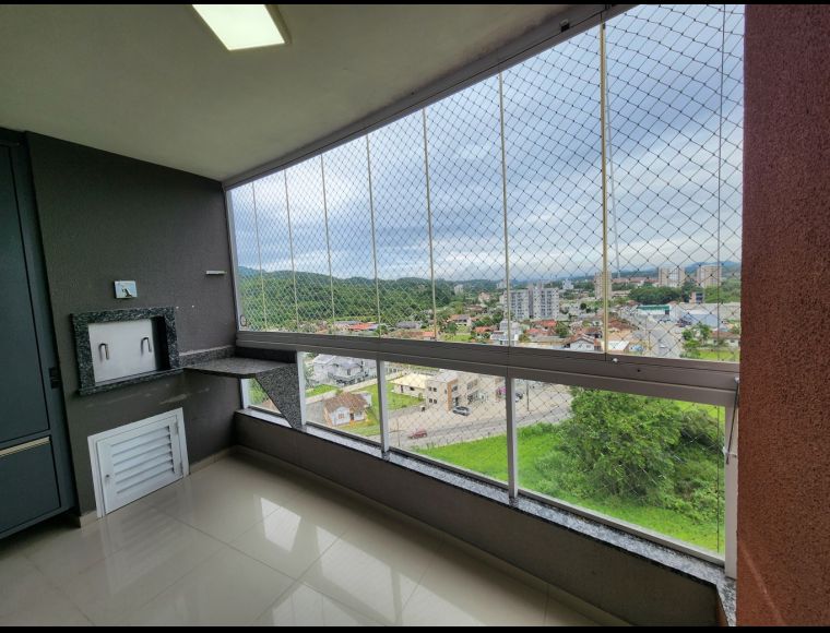 Apartamento no Bairro Itoupava Central em Blumenau com 2 Dormitórios e 66 m² - 5430565